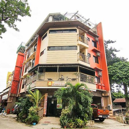 Bertlees Pension Hauz Cebu Exterior photo